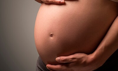 Descubre ocho curiosos síntomas físicos que podrían confirmar tu embarazo