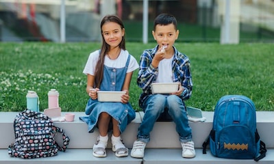 Consejos para que los niños disfruten de unos almuerzos seguros y sanos en el recreo