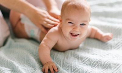 Cómo dar un masaje relajante a tu bebé y que lo disfrute al máximo
