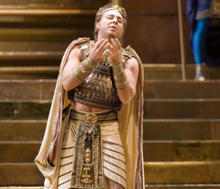 Un tenor de la ópera 'Aida' abandona el escenario tras ser abucheado