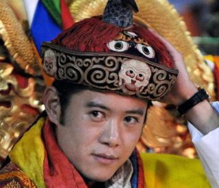 El soberano más joven del mundo es coronado en Bután