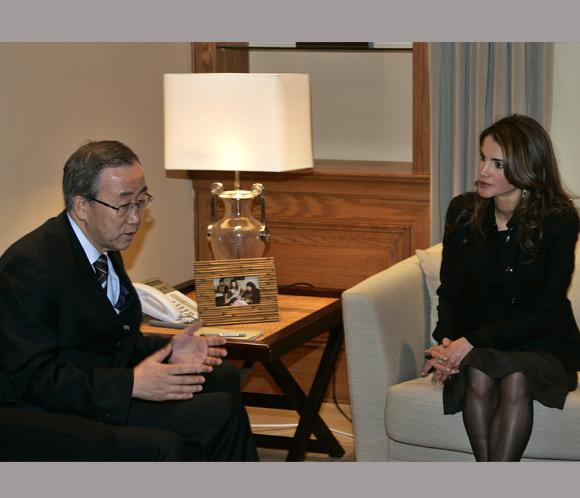 Rania de Jordania recibe al Secretario General de la ONU