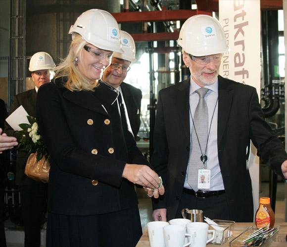 La princesa Mette-Marit inaugura el primer prototipo en el mundo de una central eléctrica salina