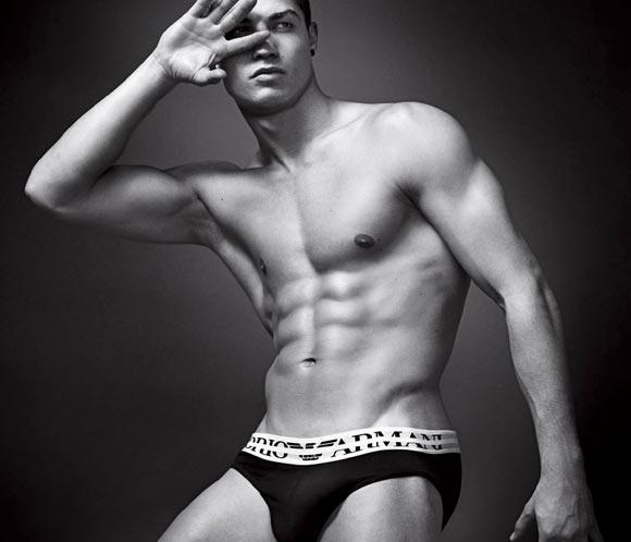 Cristiano Ronaldo posa en ropa interior para Emporio Armani Underwear