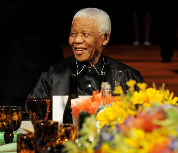 Nelson Mandela podría acudir a la final del Mundial de Sudáfrica