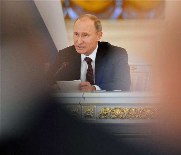 El presidente Putin da clases de esquí a los rusos