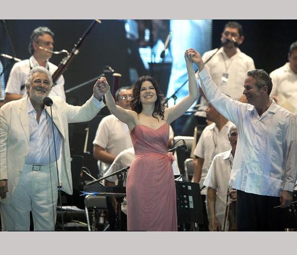 Plácido Domingo despide el año en Acapulco con un concierto solidario