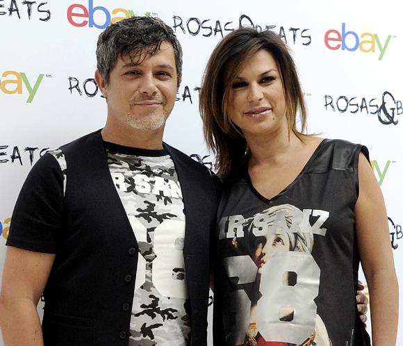 Alejandro Sanz y una embarazadísima Raquel Perera presentan Rosas&Beats, su propia línea de moda
