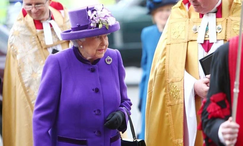 Isabel de Inglaterra continúa sin aparecer en público por sus problemas de salud