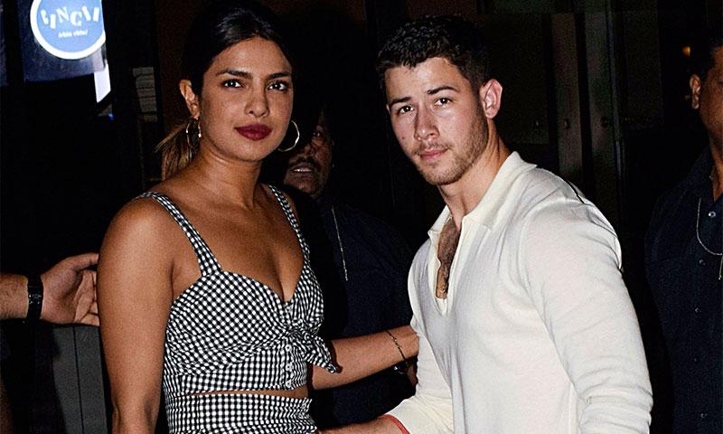 Priyanka Chopra se lleva a Nick Jonas a la India para presentárselo su madre
