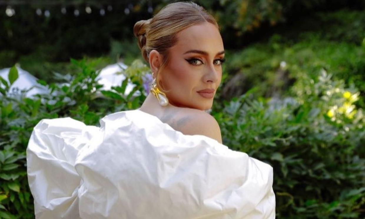 Adele vuelve a la música con una nueva imagen tras su divorcio