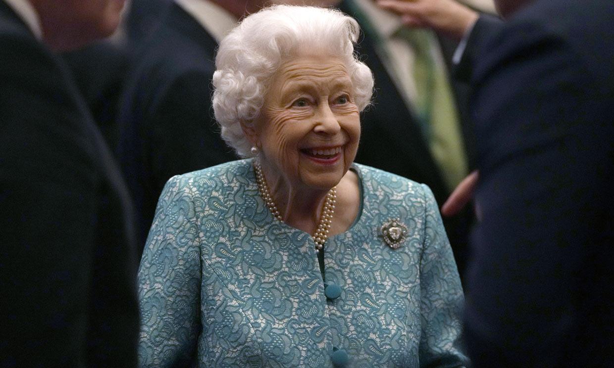 La reina Isabel rechaza el premio 'Anciana del año' porque se siente joven
