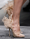 Ideas de lujo: Los espectaculares zapatos-nido de Valentino