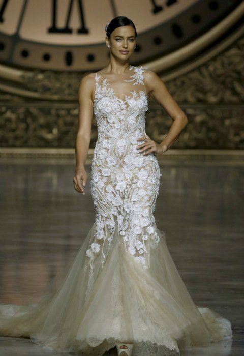 irina shayk, estrella en el desfile de pronovias