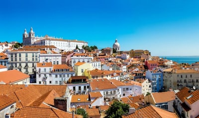 Y la ciudad más romántica para irse de luna de miel es... ¡Lisboa!