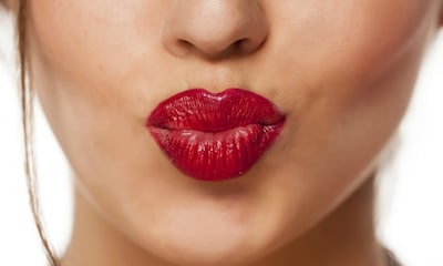 Consejos 'beauty' para que la barra de labios dure después de 1.000 besos