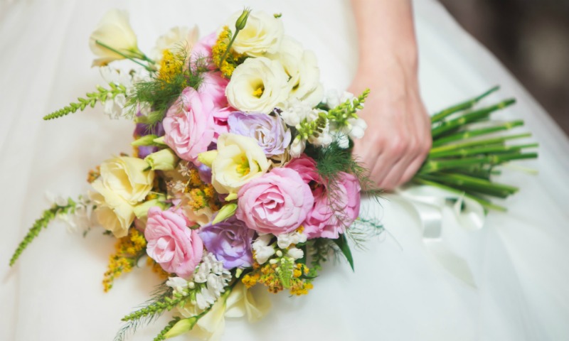 ¿Cuánto tengo que gastarme en un regalo de boda?