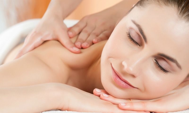 Así son los tratamientos de belleza 'exprés' para las novias que se casen después del verano