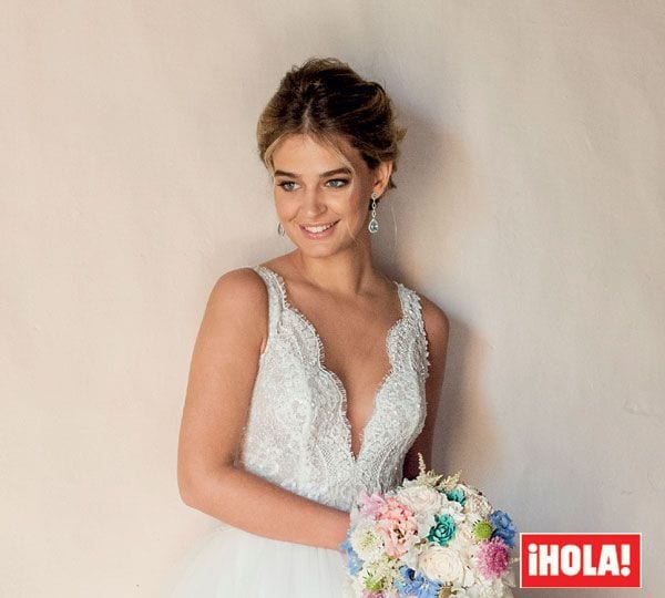 laura escanes: todos los detalles de sus dos impresionantes vestidos