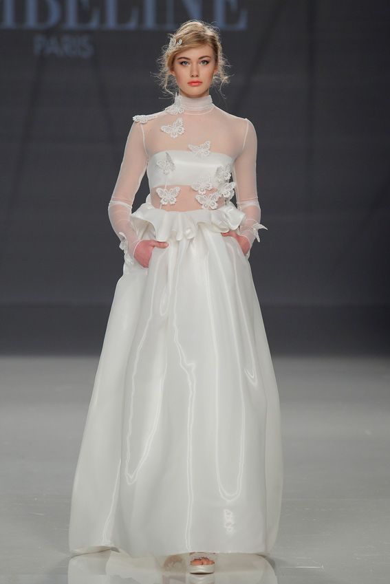 vestidos de novia 2018: flores en 3d, romanticismo en estado puro - foto
