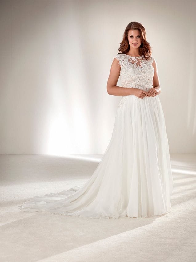 pronovias curvy