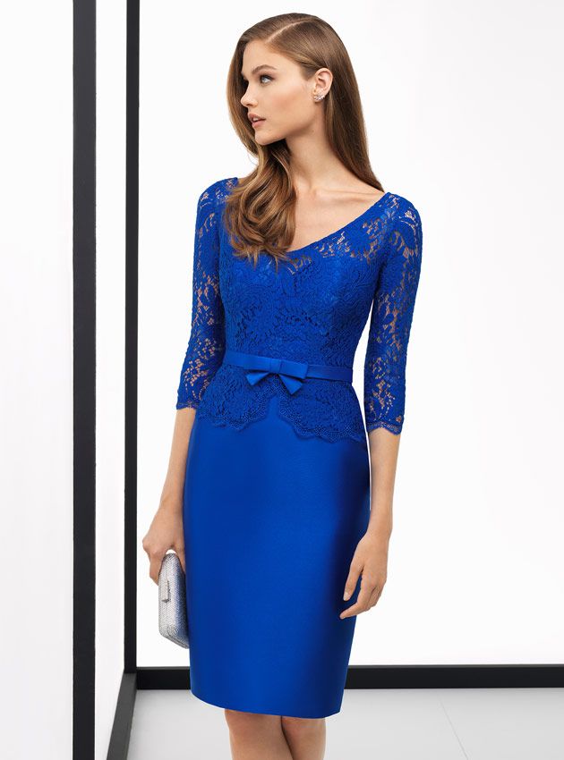 Madrina este sera tu color talisman en 2018 y tenemos 20 vestidos que lo prueban Foto 1