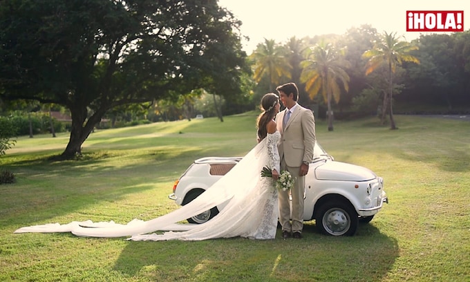 El intercambio de anillos, el original coche de los novios... Así fue la romántica boda de Ana Boyer y Fernando Verdasco