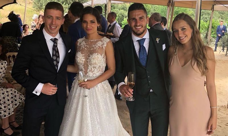 ¡Vivan los novios! Koke y Beatriz Espejel se dan el 'sí, quiero' en una romántica boda con sabor extremeño
