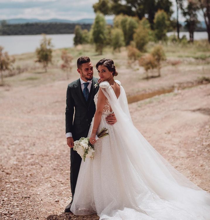 beatriz espejel: su vestido de novia en su boda con koke