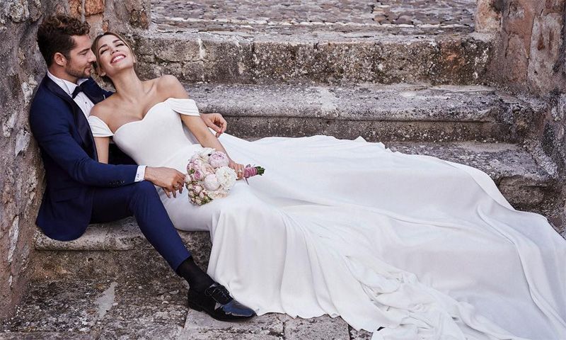 Dos vestidos en uno, la elección nupcial de Rosanna Zanetti