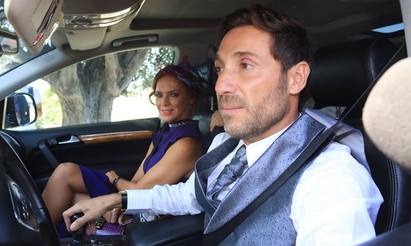 Antonio David Flores, su mujer y sus hijos Rocío y David acuden a la boda de Ortega Cano
