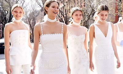 Damas de honor vestidas de blanco, la decisión de las novias más chic