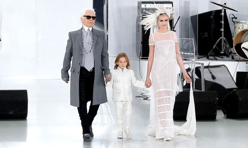 Las novias que vistieron de Chanel: así imaginaba Karl Lagerfeld la boda  perfecta