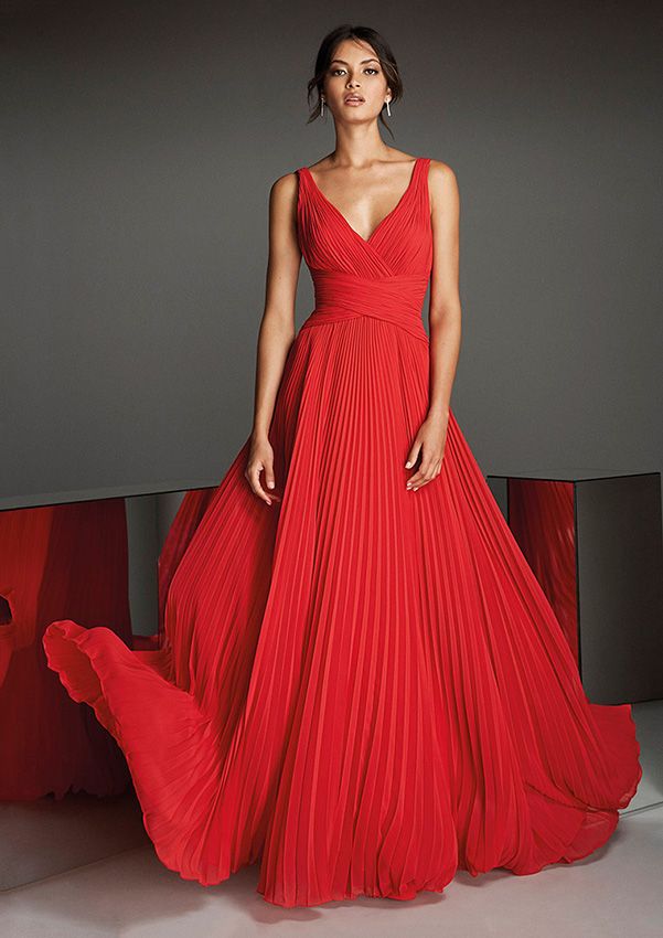 Ocho Tendencias De Que Podras Adelantar En Tu Proximo Look De Invitada Foto 1