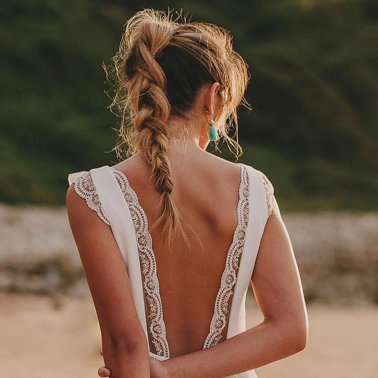  Di 'sí, quiero' a las trenzas, el peinado de las novias de entretiempo