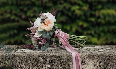 10 ramos de novia ideales para bodas celebradas en verano