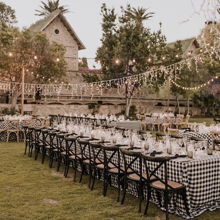 Cómo decorar las mesas en vuestra boda y lograr que todos los invitados quieran hacerles fotos