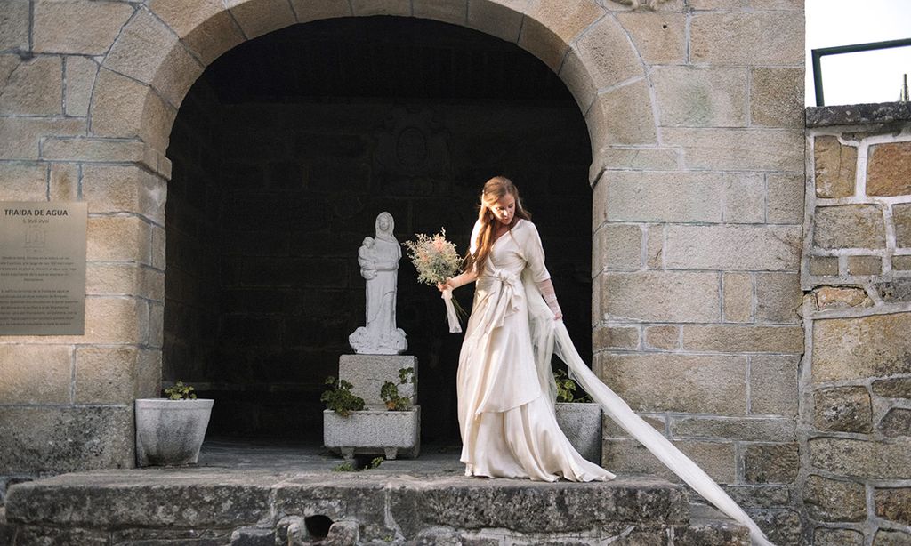 El vestido de novia sencillo, pero inolvidable de Rocío - Foto 1