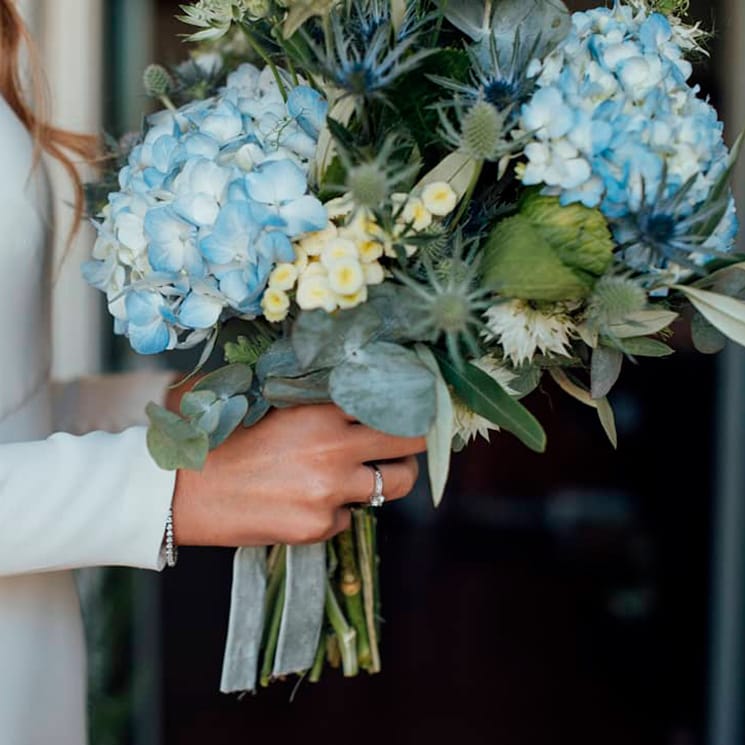 Las 9 formas más bonitas y elegantes de atar tu ramo de novia
