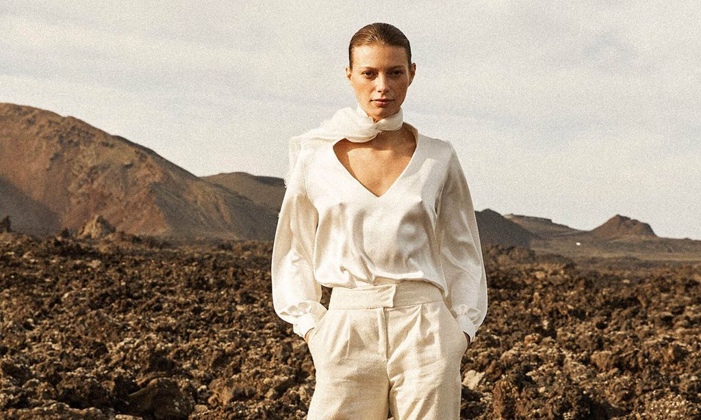 Casarse con dos piezas: las blusas y trajes más bonitos