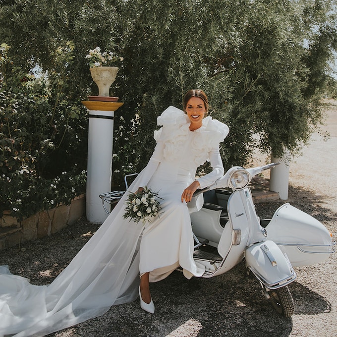 La boda de Yolanda, la novia del look desmontable con sello andaluz