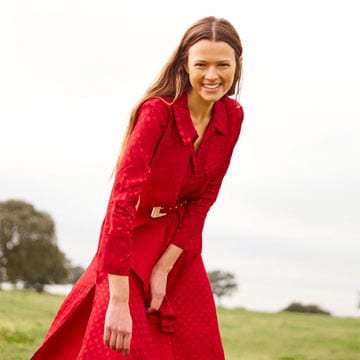 Vestidos de invitadas tendencia de colores vivos para las bodas de 2021 -  Foto 1