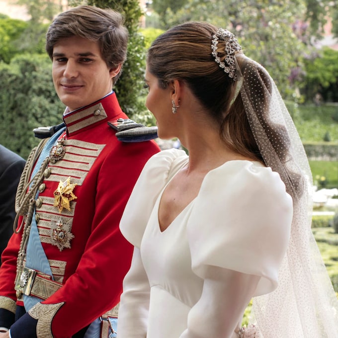 Del velo a las joyas familiares, analizamos los detalles del look de novia de Belén Corsini