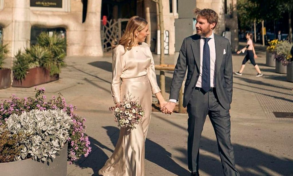 Vestidos de novia y complementos asequibles para una boda - Foto 1