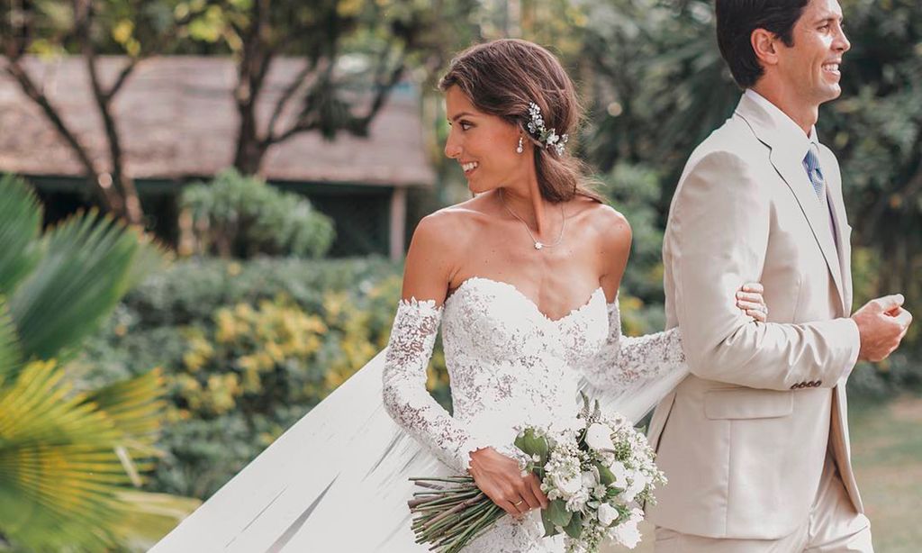Escote corazón, la tendencia que conquistó a Ana Boyer y a las novias de verano