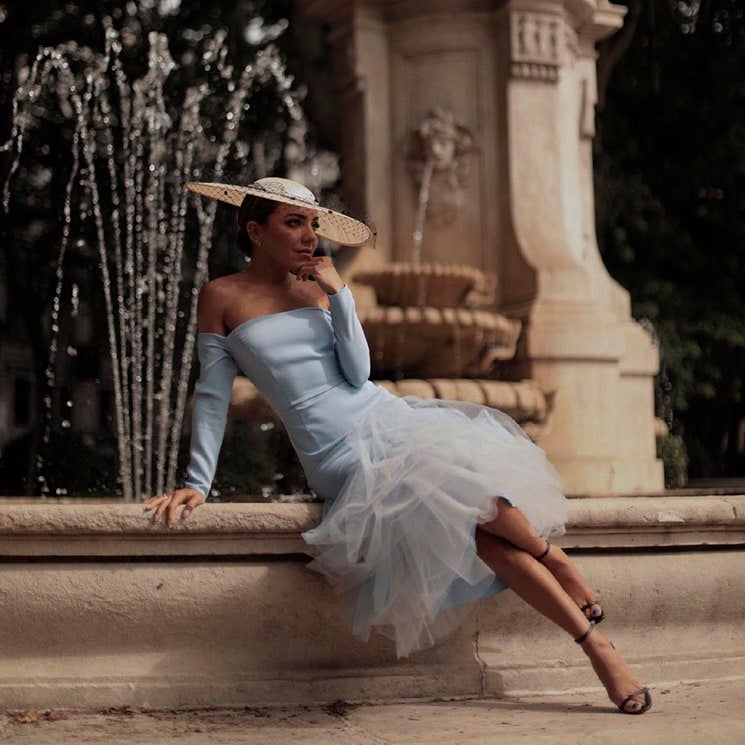 Tocados: las mejores ideas para invitadas que prefieren vestidos lisos -  Foto 1