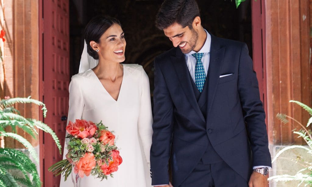 La boda en Córdoba de Alejandra, la novia minimalista del vestido sencillo