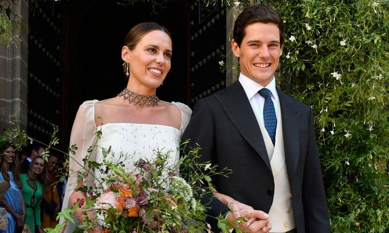 Desvelamos los detalles sorpresa del vestido de novia de Claudia Osborne