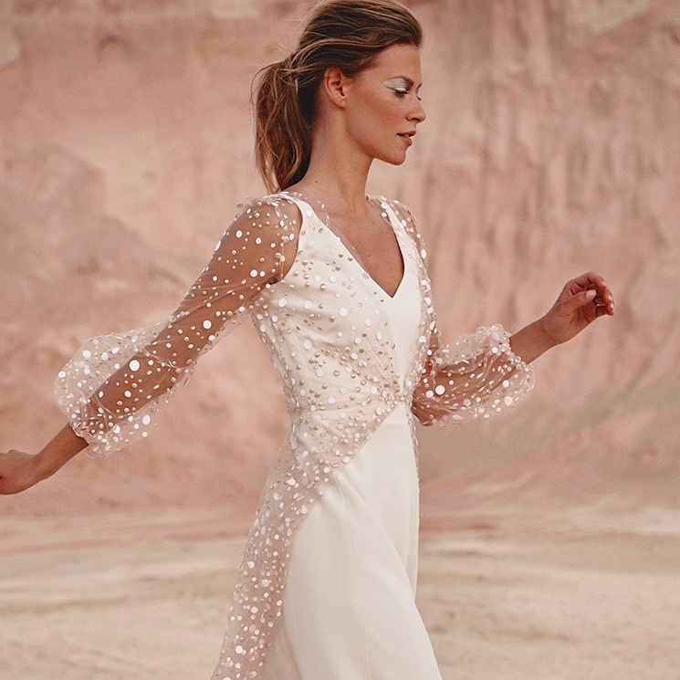 ¿De un look romántico a otro sencillo? Con estos diseños de novia desmontables acertarás