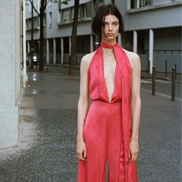 monos de invitada fichados en Zara que son tan elegantes como un vestido y un traje - Foto 1